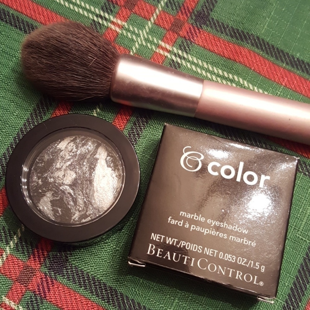 Beautycontrol marble eyeshadow